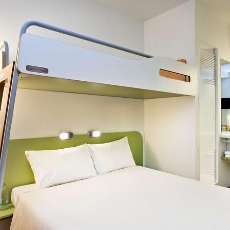 Ibis Budget Givet Exterior photo